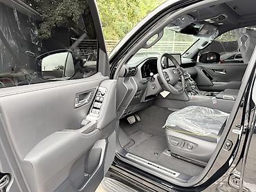 lend cruizer: Toyota Land Cruiser: 2026 г., 3.5 л, Автомат, Бензин, Внедорожник — 10
