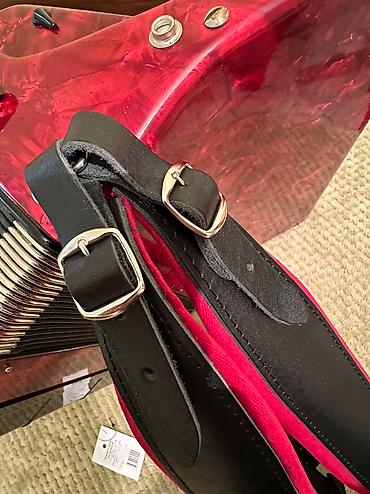 Аккордеоны: Продаю Германские Аккордеон Вельтмейстер каприз Вельтмейстер метеор — 4