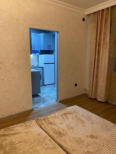 7ci mk: 7 mikrorayon, Tayqa market 244 saylı məktəbin yanında, 88, 3, 93 — 3
