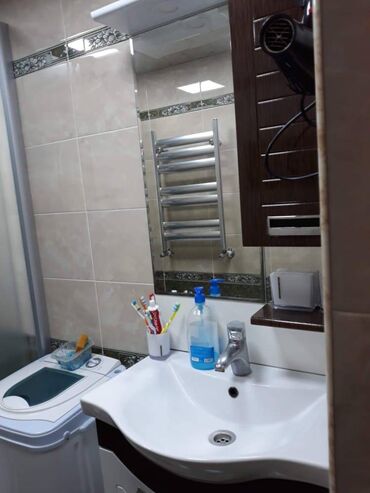 Köhnə tikili: Bakı, 3 otaqlı, Köhnə tikili, 90 kv. m -da lalafo.az — 8 Köhnə tikili: Bakı, 3 otaqlı, Köhnə tikili, 90 kv. m — 8