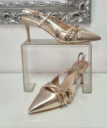 obuca flamingo beograd: Sandals, Alpina