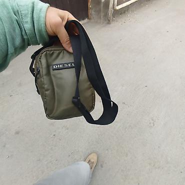 Çantalar: Diesel çiyin/çarpaz çanta - Rəng: zeytun-yaşıl (khaki) - Material — 1
