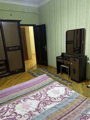 с проживанием: Diqqet!Ev sahibinden!8 noyabr metrosuna yaxın,Niel şadlıq — 2