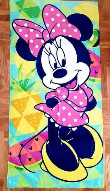 Posteljina: Disney veliki peskir 
Dimenzije 140*70 cm
Cena 1450 dinara — 1