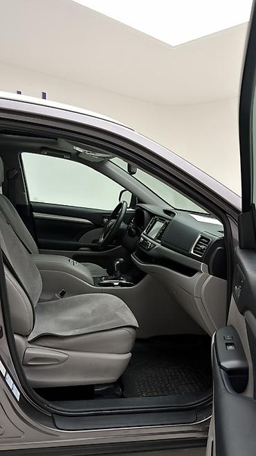 Toyota: Toyota Highlander: 2015 г., Кроссовер at lalafo.kg — 12 Toyota: Toyota Highlander: 2015 г., Кроссовер — 12