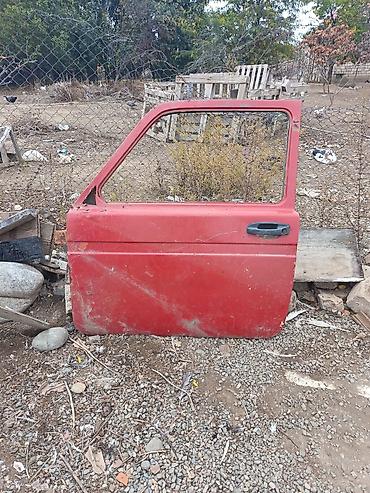 vaz qapi: Qırmızı rəngli “VAZ” (Jiquli) üçün kuzov hissələri Tərkib: - Ön kapot — 2