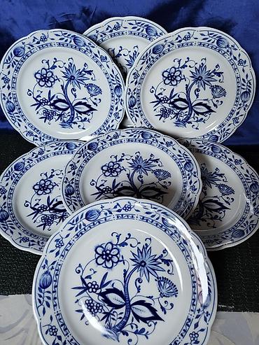 Kuhinjski setovi: Tanjiri Kahla porcelan cvibl mustra 1968 do 1987g.Nemacka. Tanjiri — 4