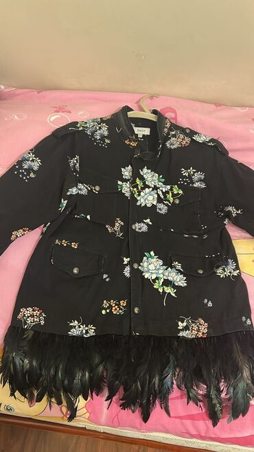 Digər qadın geyimləri: Hamisi Ideal veziyyetdedi. 42-44 olchu. Twist birinci l- 30 azn — 1