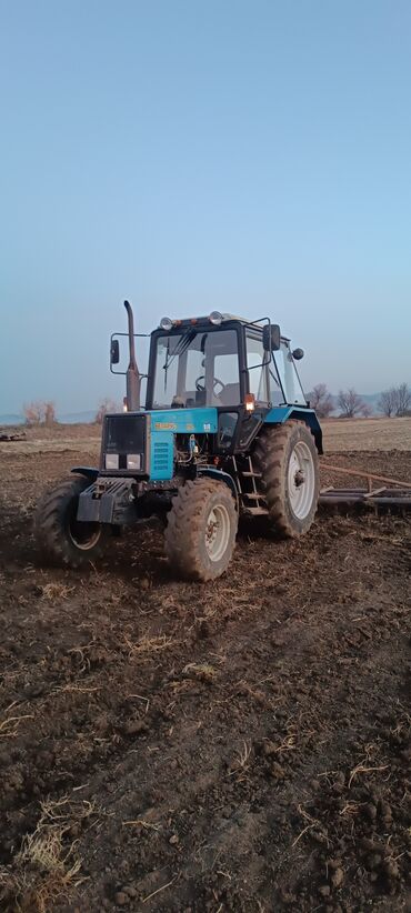 500 manata masinlar: Traktor Belarus (MTZ) 89, 2014 il, 89 at gücü, motor 4.5 l, İşlənmiş