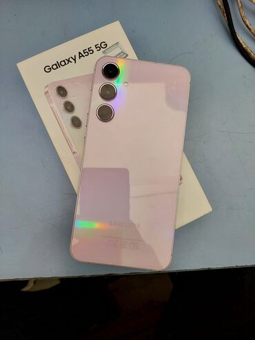 kreditde olan telefon aliram: Samsung Galaxy A55, 256 GB, rəng - Bənövşəyi, Düyməli, İki sim kartlı, Face ID
