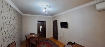 Uzunmüddətli kirayə mənzillər: 3 otaqlı evə 1 nəfər xanım otaq yoldaşı axtarılır . Yaş 18-30 — 4