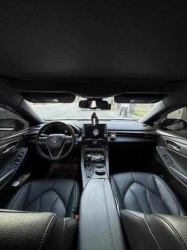 corolla 2016: Toyota Avalon: 2021 г., Гибрид, Седан — 7