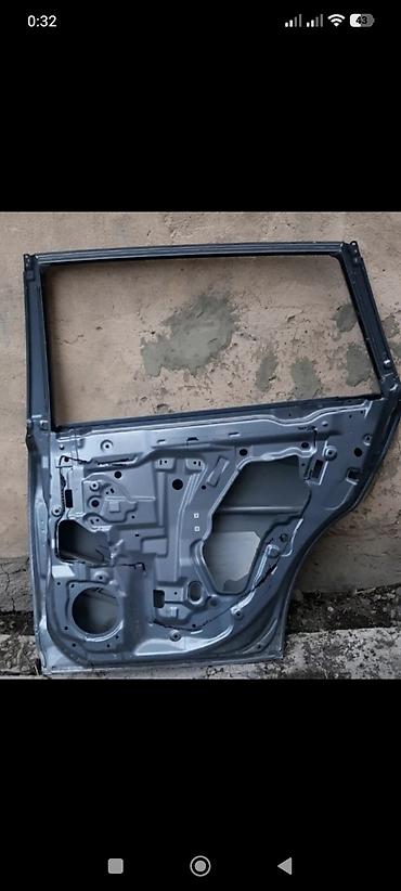 Кузовные детали: Дверь Задняя правая Subaru, Б/у, Оригинал — 2