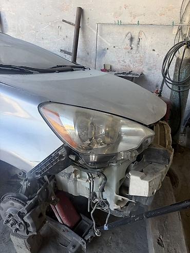 prius qanad: Məhsul: Toyota Prius ZVW30 (2009–2011) ön fara — sağ və sol tərəf üçün — 2
