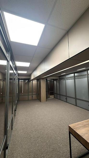 карагачи: Кеңселерди сатуу 70 м², Ремонту бар, Көп кабаттуу имарат, Жертөлө кабаты кабат — 7