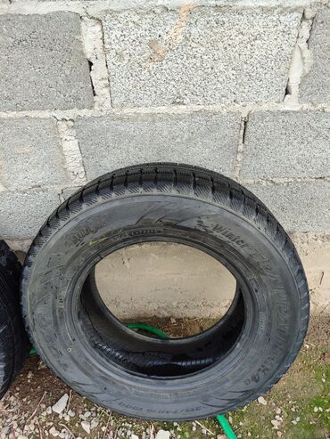 Шины: Шины 210 / 65 / R 16, Зима, Б/у, Пара, Внедорожные (АТ/МТ), Италия, Bridgestone