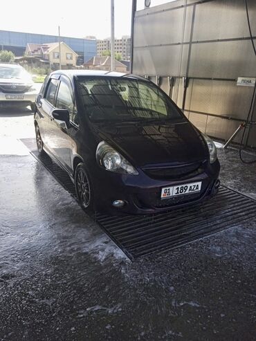авто выкупом бишкек: Honda Fit: 2006 г., 1.5 л, Автомат, Бензин, Хэтчбэк
