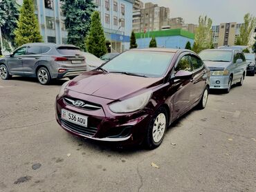 Передние фары: Hyundai Solaris: 2011 г., 1.6 л, Автомат, Бензин, Седан