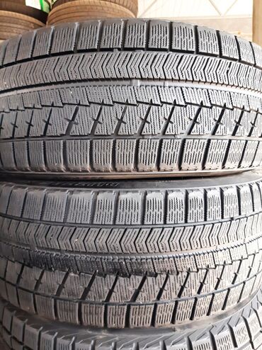 зимний резина 14: Шины 225 / 40 / R 18, Зима, Б/у, Пара, Япония, Bridgestone