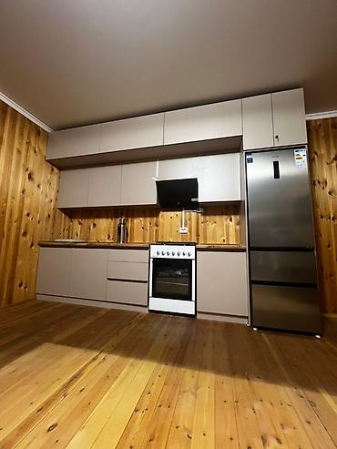 Кухонные гарнитуры: Кухонные гарнитуры на заказ - Современный минимализм: ровные фасады — 5