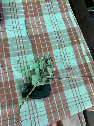 Другие детали кузова: Запчасти на honda crv rd5-rd7 Задний плафон правый рест поврежденный — 17