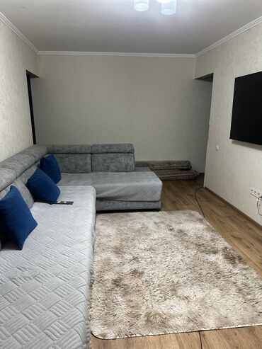 октябрьский район: 3 комнаты, 58 м², 104 серия, 4 этаж, Косметический ремонт