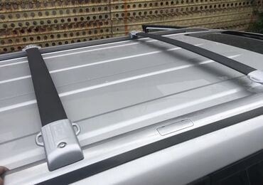Багажники на крышу и фаркопы: Продаю рейлинги для Lexus gx460, новые запечатанные Багажник на крышу