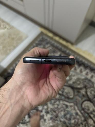 google pixel qiymət: Google Pixel 8, 128 GB, rəng - Qara, Qırıq — 5