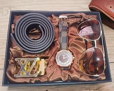 bledi mesec: Elegantan muški set. Idealno za poklon 💙 Cena 3000 dinara — 2