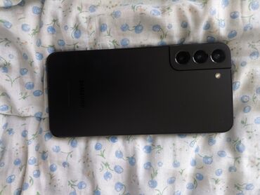 телефоны нот 8: Samsung Galaxy S22 Plus, Б/у, 256 ГБ, цвет - Черный, 1 SIM