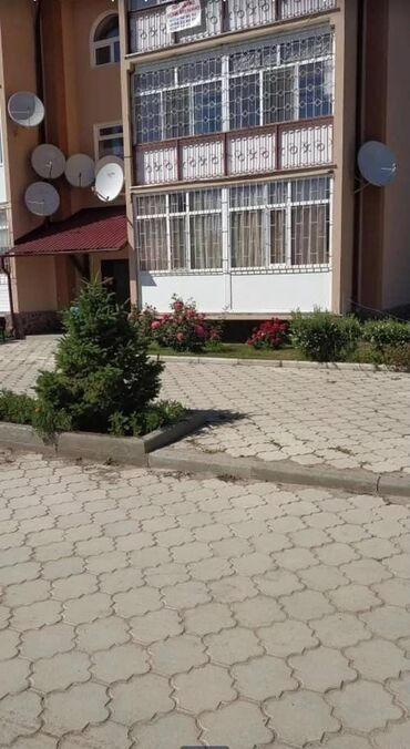 квартира студия в Кыргызстан | Фасадчики, отделочники: 2 комнаты, 32 м², 2 этаж