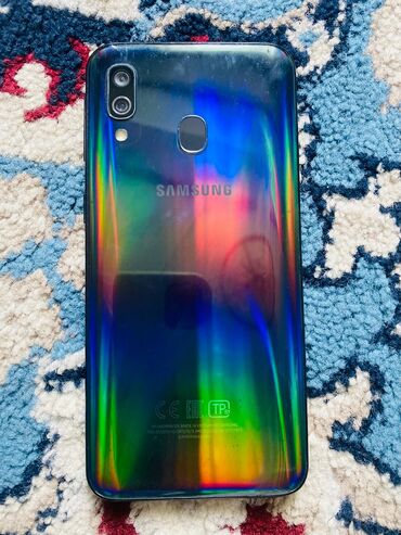 холодильное оборудование бишкек: Samsung Galaxy A40, Б/у, 64 ГБ