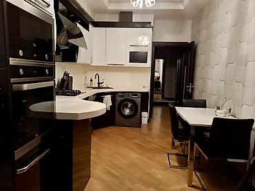 cepis satisi: Mənzillə bağlı zəng üçün 0519272727 Xətai rayonunda, Xətai — 7