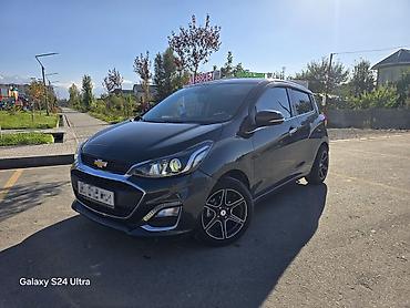 Chevrolet Spark: 2019 г., 0.1 л, Вариатор, Бензин, Хэтчбэк