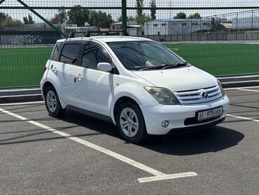 авто расрочку бишкек: Toyota ist: 2003 г., 1.3 л, Автоматтык, Бензин, Хетчбек