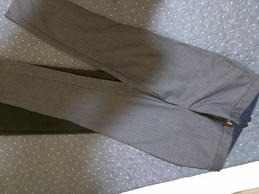 šnitovi za krojenje: Dva para pantalona,velicina S,jedne su elegantne,na crtu,druge su u — 2
