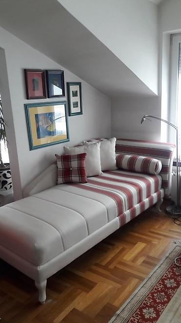 debelo cebe: O Dobro ocuvana i od odlicnog materijala. Osvojila nagradu na sajmu — 1