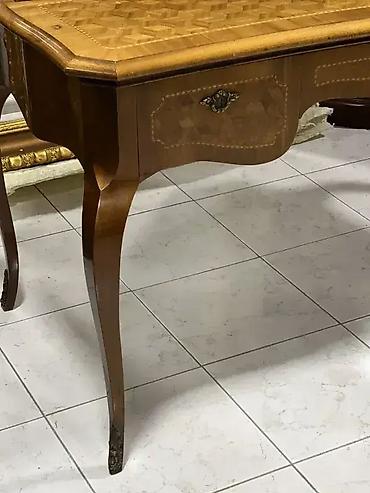 ikea ormarići i komode: Stilski pisaći sto / radni sto – Dobro stanje 🌟 Dimenzije stola — 5