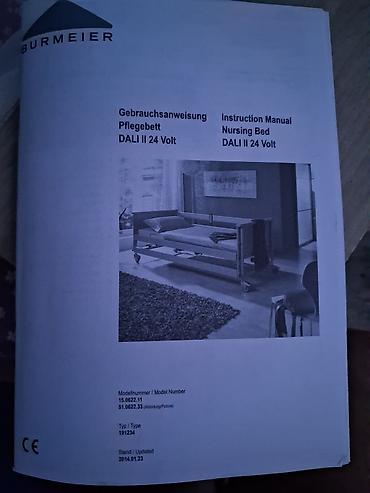 komode bele forma ideale: Kreve za nepokretne 4 motoradalinski,dušek.75.000din — 3