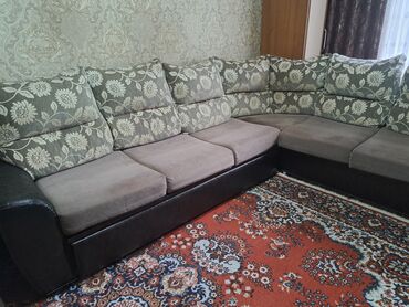 уголок мягкая мебель: Бүктөмө диван, Колдонулган, Үчтүк, Булгаары