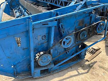 Самоходные косилки: Жатка для уборки сельскохозяйственных культур синего цвета — 3