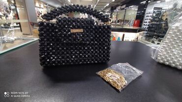 дорожные сумки б у: Сумка из бусин с ремешком, ручная работа с материалом внутри +упаковка