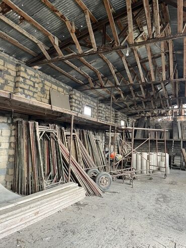 Anbar və emalatxanalar: Anbar/istehsalat sahəsi – daş divarlı, metal-karkas dam örtüyü ilə — 1