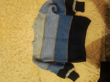 джинсы свитер: Свитер детский теплый, размер на 7-8 лет, состояние отличное