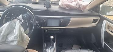nev holand: Toyota Corolla: 1.6 l | 2004 il Sedan — 4