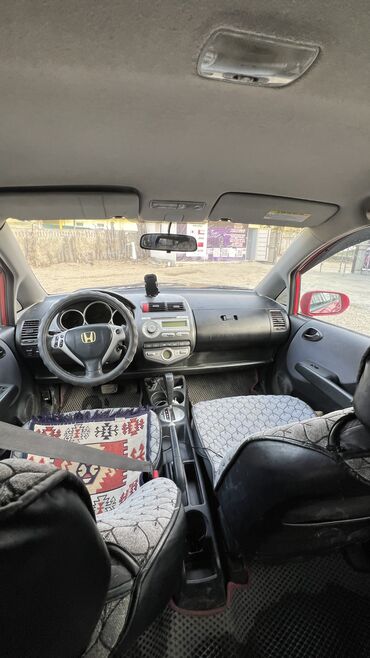 куплю машину в расрочку: Honda Jazz: 2005 г., 1.5 л, Робот, Бензин, Хэтчбэк