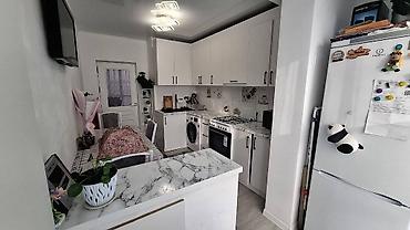 Продажа квартир: 1 комната, 32 м², 105 серия, 10 этаж, Евроремонт — 12