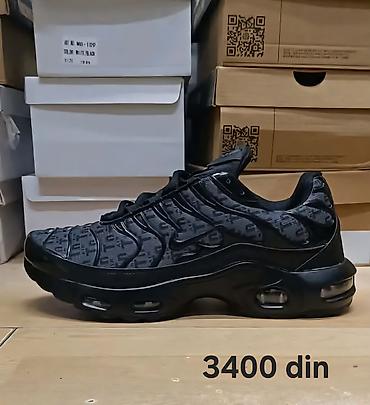 puma jam: Nike patike

TN
CORTEZ
FORCE
SHOX

36-46

Cene su na slikama — 9