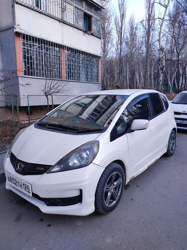 Honda: Honda Fit: 2011 г., 1.5 л, Вариатор, Бензин, Хэтчбэк