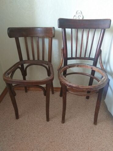 мат бу: Продаю винтажные стулья (круглое сиденье 1900с., более квадратное